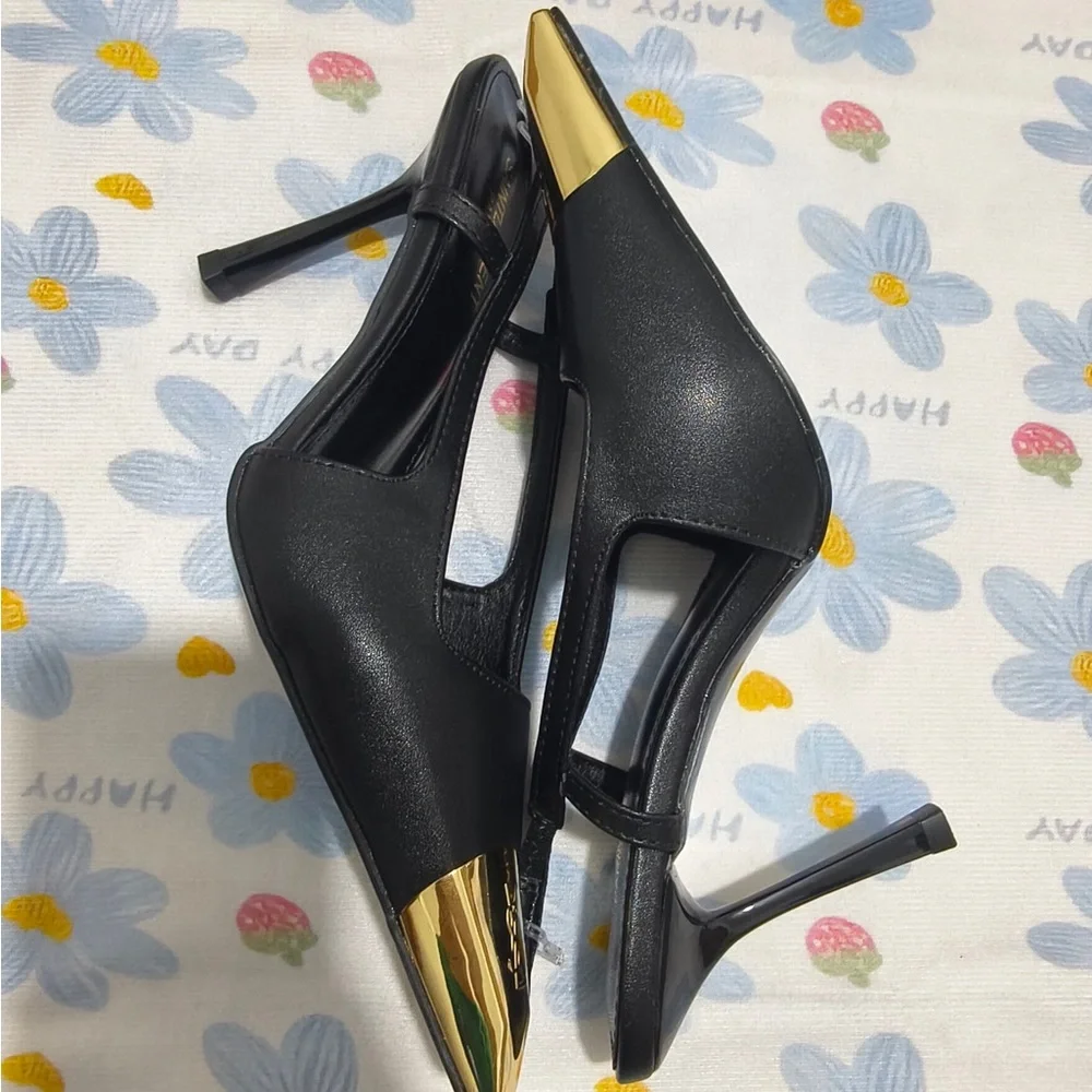 Saint Laurent Black Slingback Heels with Gold Pointed Cap - Picture 3 of 16